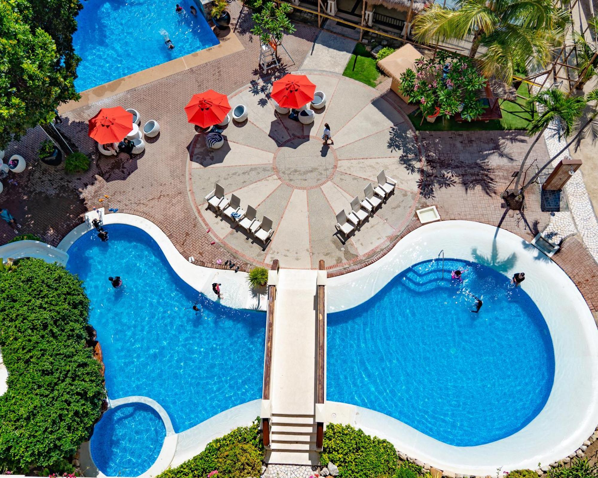 Costabella Tropical Beach Hotel Lapu-Lapu City Exterior photo